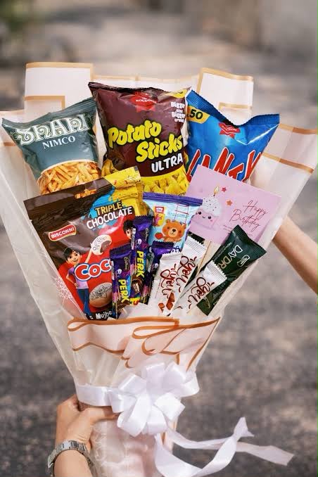 Chocolate Bouquet Item 16
